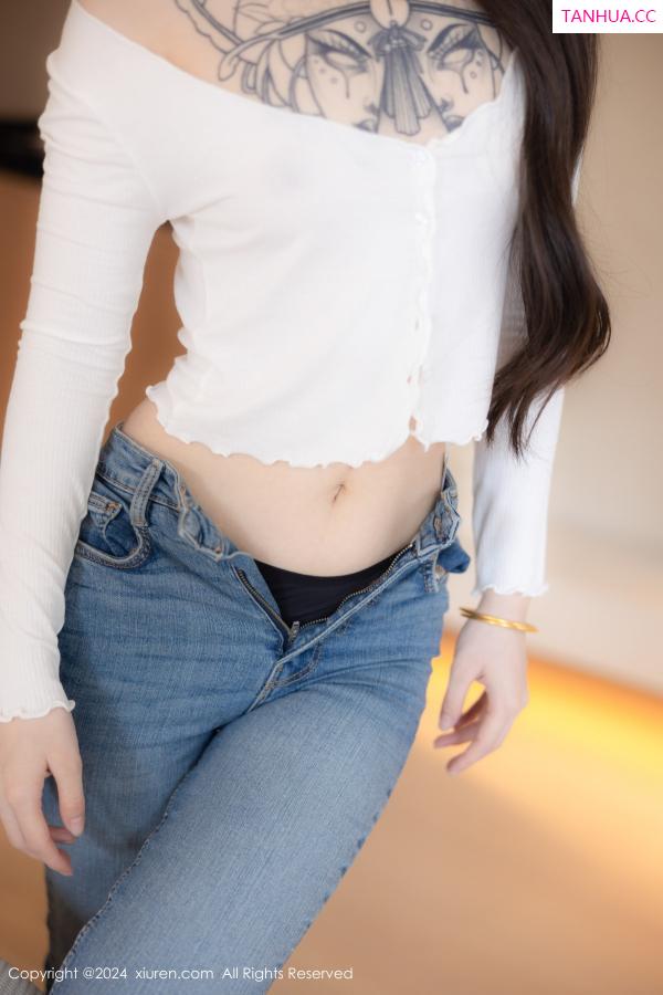 周妍希 奶瓶土肥圆 [XiuRen]高清写真图 2024.06.21 No.8740 奶瓶. 美腿性感第47张图片